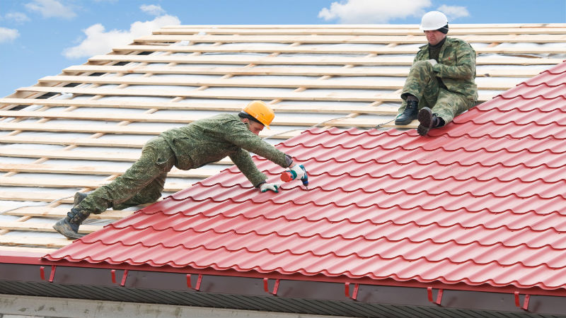 For Top Notch Roof Repairs, Hire a Team in Naperville IL