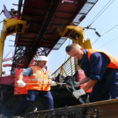 Know What You Need Before Renting a Rough Terrain Crane