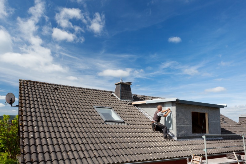 Roof Replacement in Tampa, FL: Transform Your Home’s Safety and Style